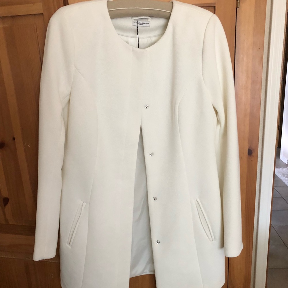 Jacket - Picture 2 of 6